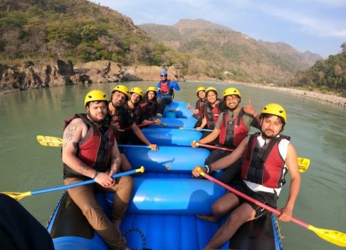 Central Himalayan Adventure - Rafting in Rishikesh