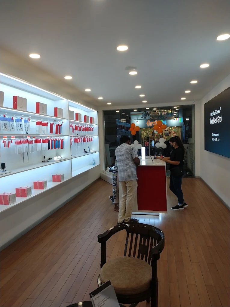 One Plus Store - Mobile Shop in Haridwar