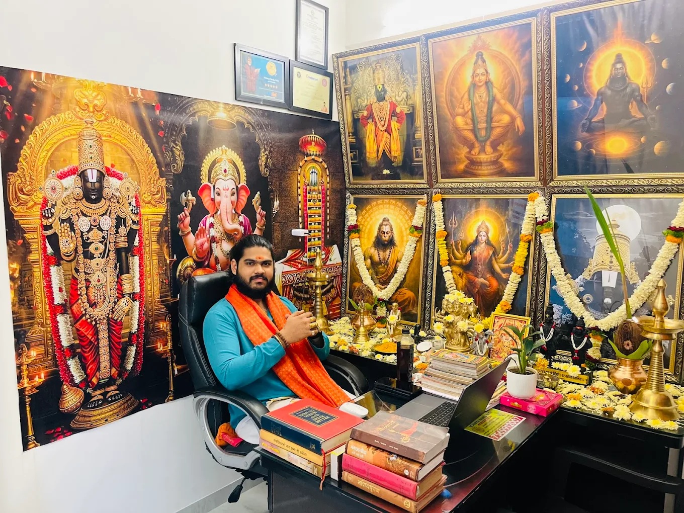 Acharya Nandu Nath - Astrologer in Pune