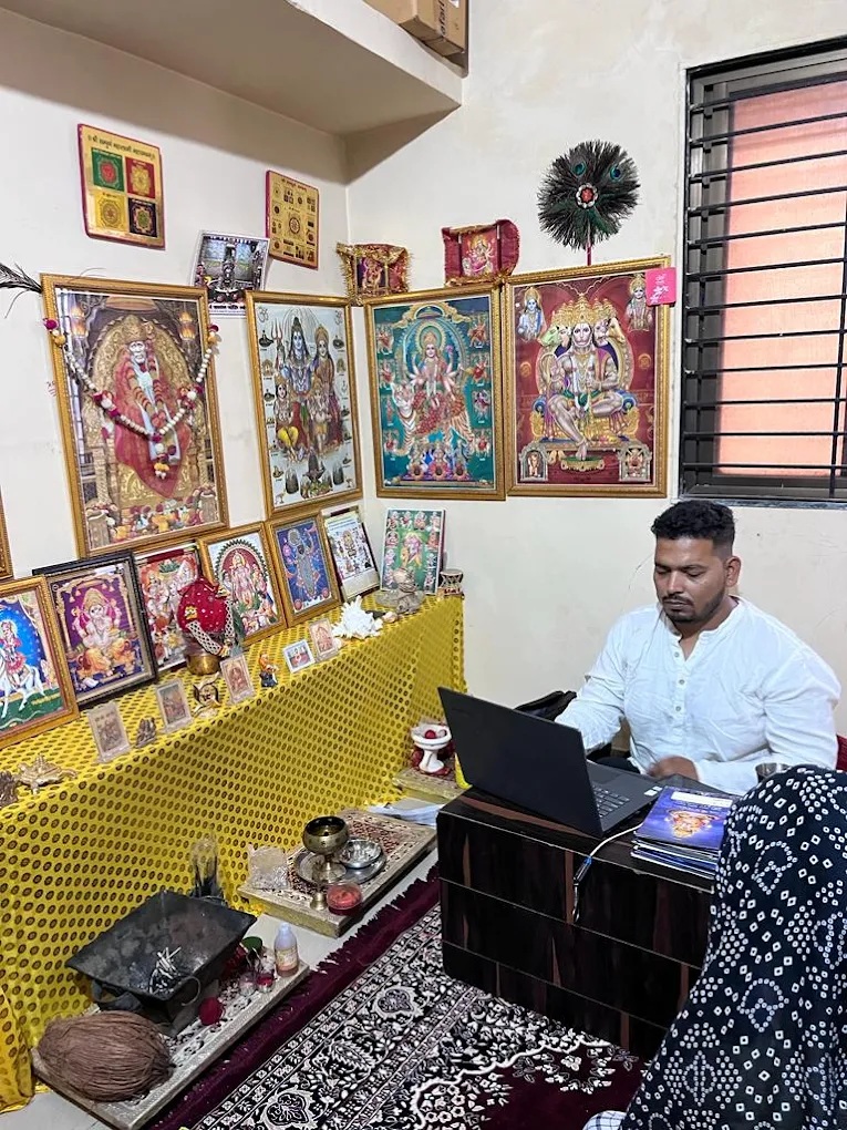 Rudraksh Jyotish - Astrologer in Vadodara