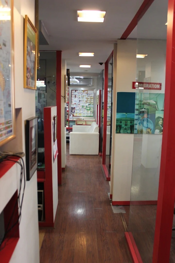 Om International - Visa Consultant in Vadodara