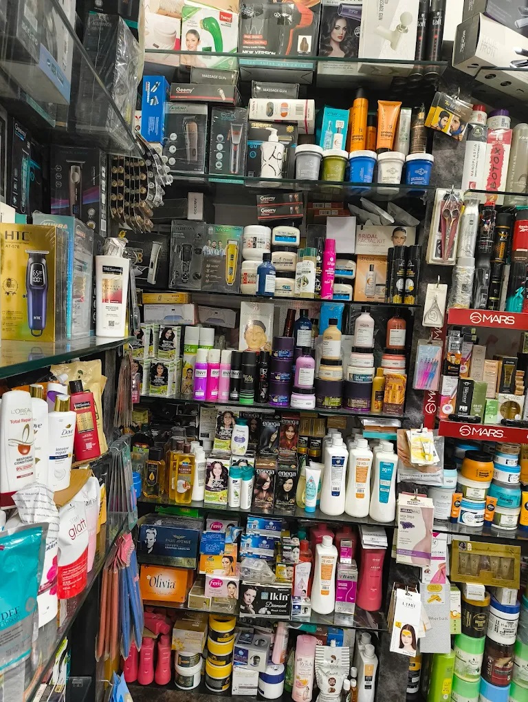 Lucky Cosmetic Shop - Cosmetics Shop in Haridwar